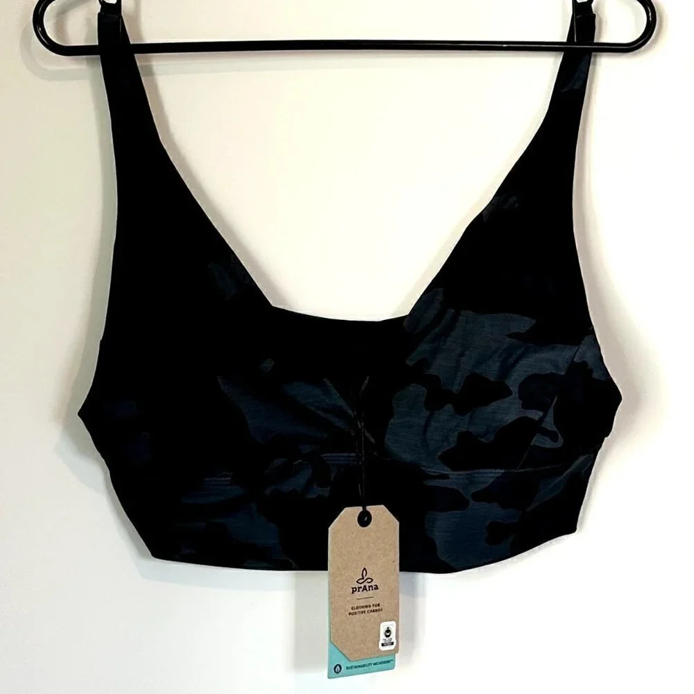 NWT Prana Layna Brami in Black Camo - Size Medium - Picture 2 of 9